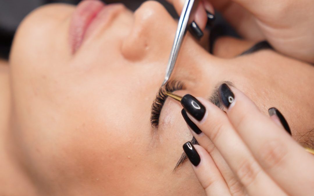 Is It Safe to Get Lash Extensions and Beauty Treatments During Pregnancy?